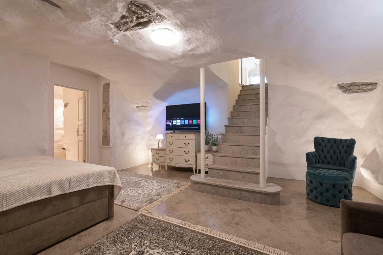 Tallinn Housing 2 Bdr 2 Bathroom With Sauna At Carl Engel Luxury House Extérieur photo